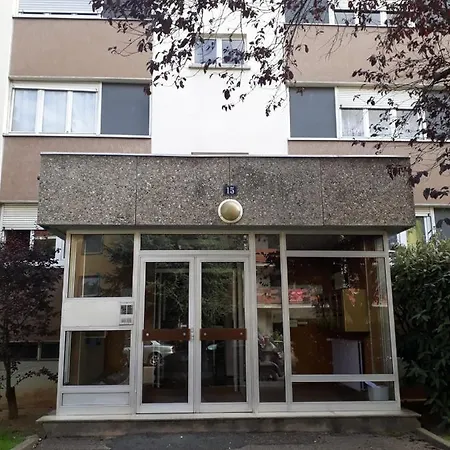 Appartement Strasbourg Ambiance Nature - Parking & Tram, 8 Min Center
